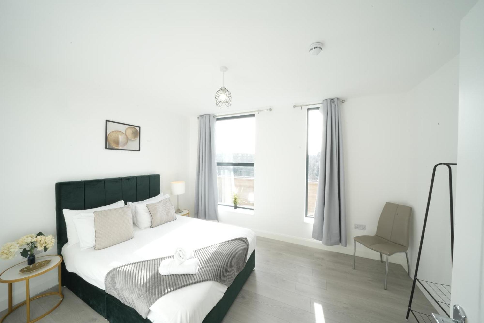 Ealing Broadway Great Stay 7-Minute Walk From The Underground 외부 사진