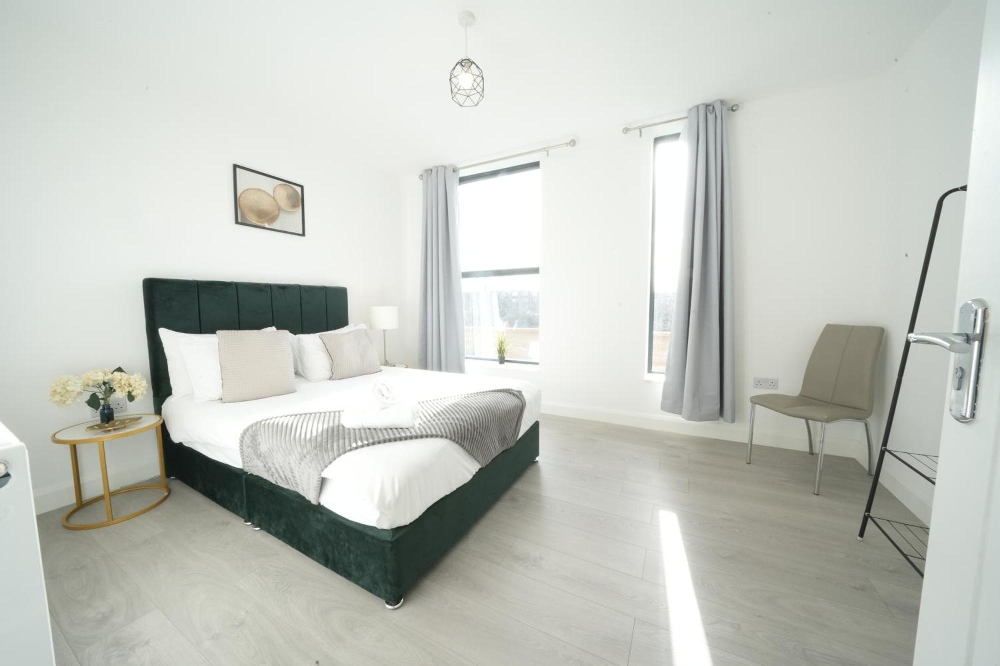 Ealing Broadway Great Stay 7-Minute Walk From The Underground 외부 사진