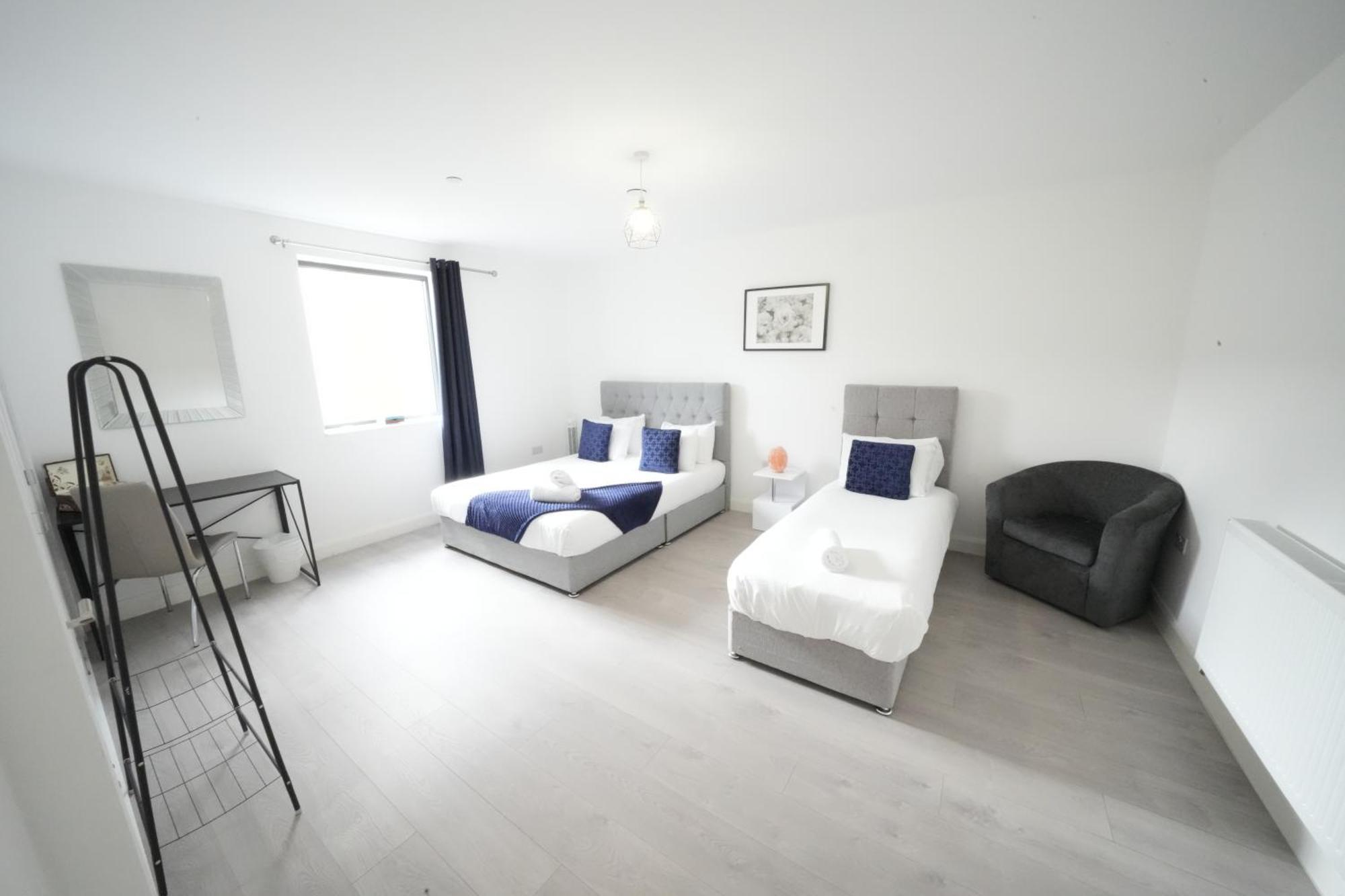 Ealing Broadway Great Stay 7-Minute Walk From The Underground 외부 사진