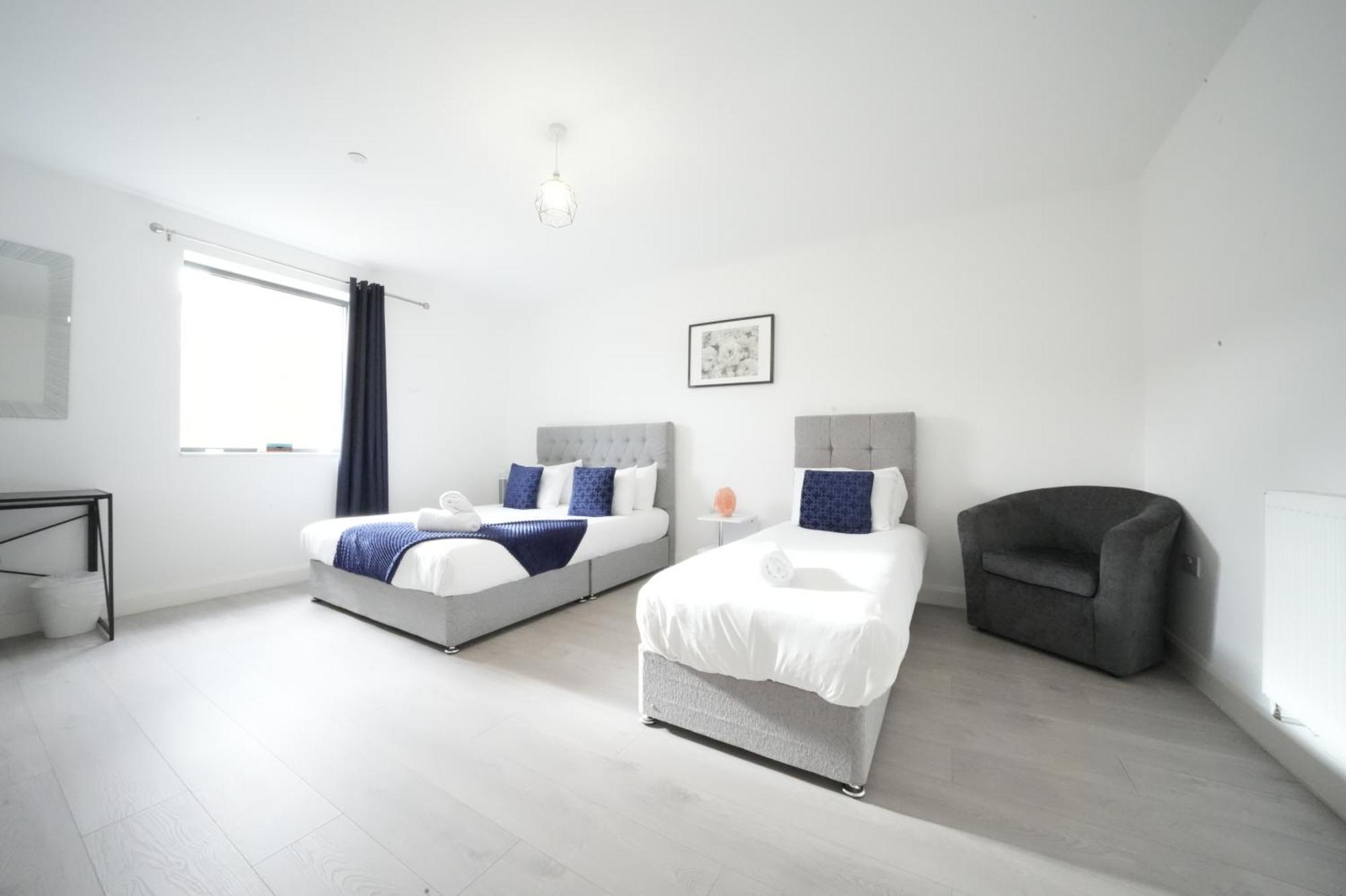 Ealing Broadway Great Stay 7-Minute Walk From The Underground 외부 사진
