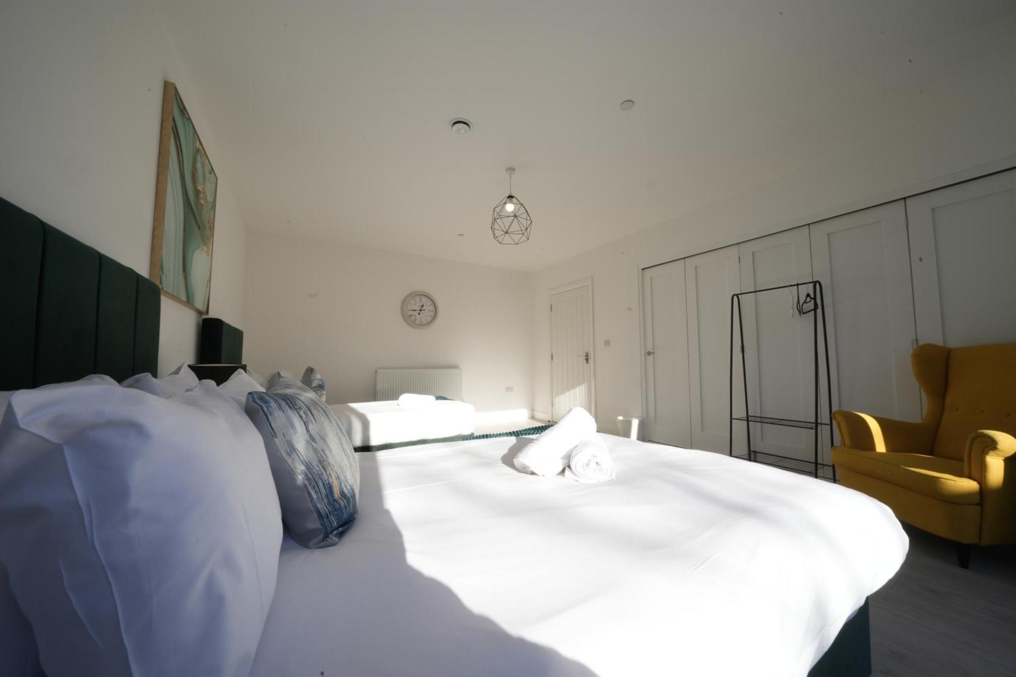 Ealing Broadway Great Stay 7-Minute Walk From The Underground 외부 사진