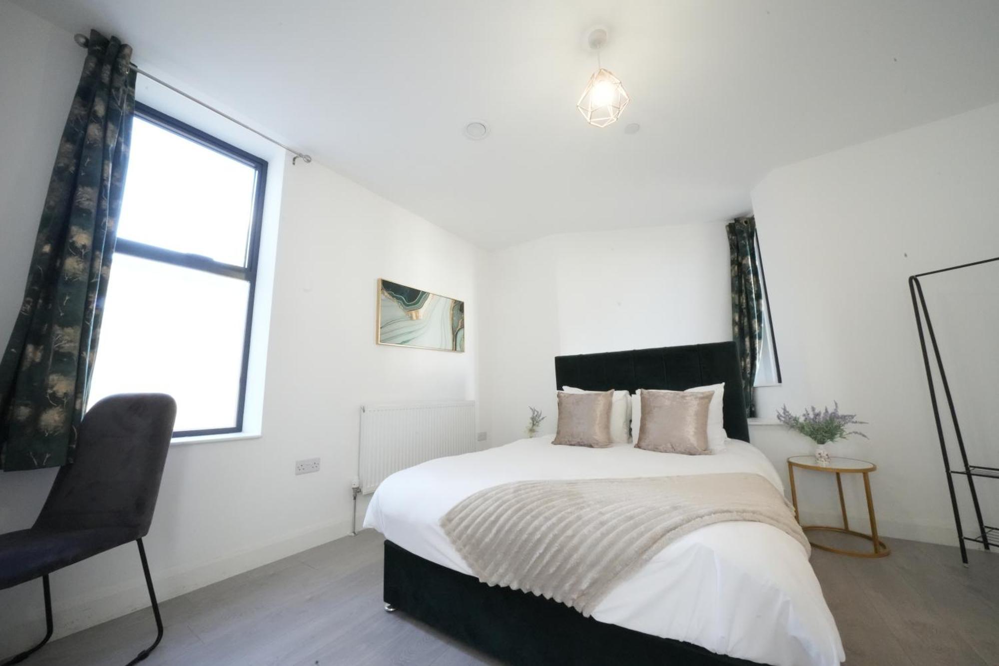 Ealing Broadway Great Stay 7-Minute Walk From The Underground 외부 사진